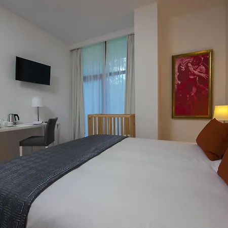 Parque Serra Da Lousa Otel