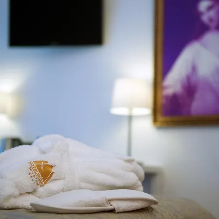 Otel Parque Serra Da Lousa Miranda do Corvo