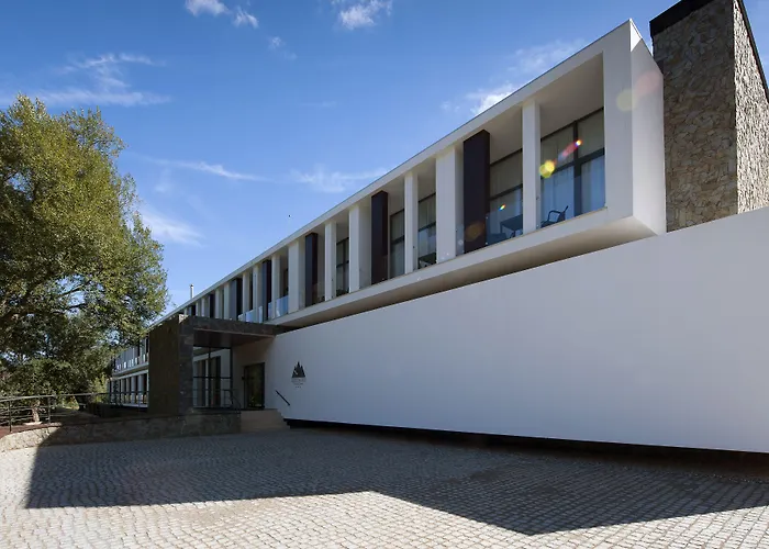 Hotel Parque Serra Da Lousa 4*