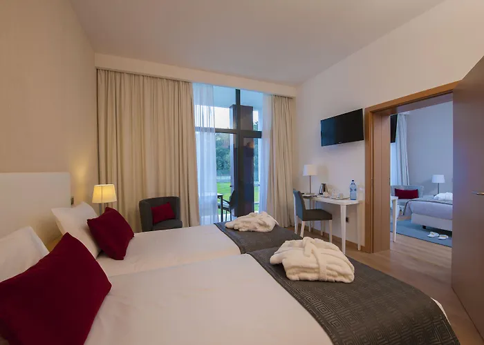 Parque Serra Da Lousa 4* Миранда-ду-Корву