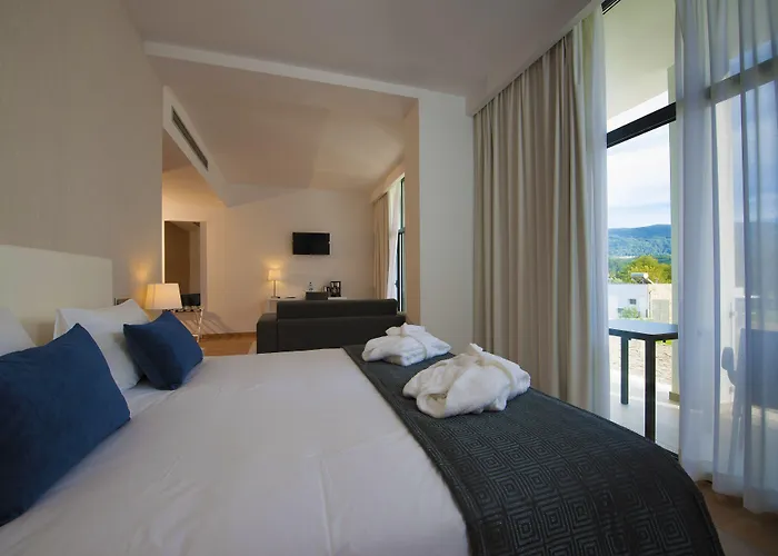 Parque Serra Da Lousa 4*