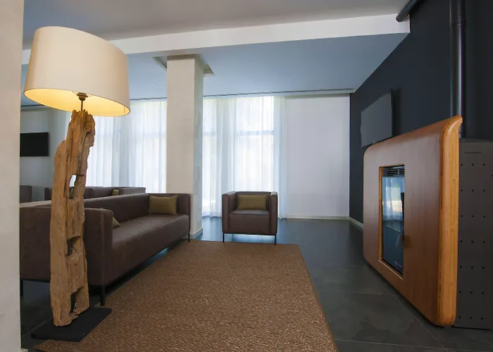 Отель Parque Serra Da Lousa