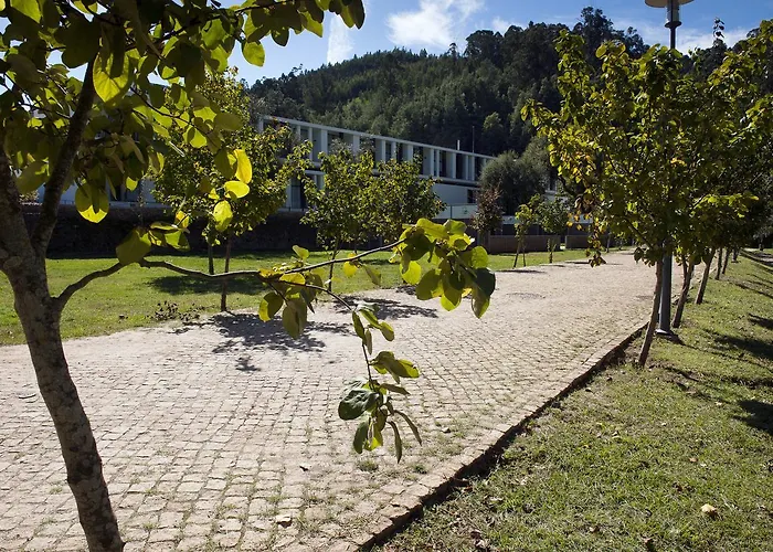 Отель Parque Serra Da Lousa